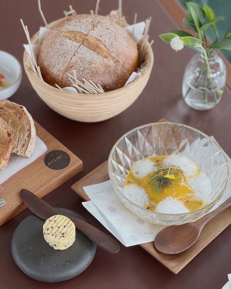 Entier French Dining